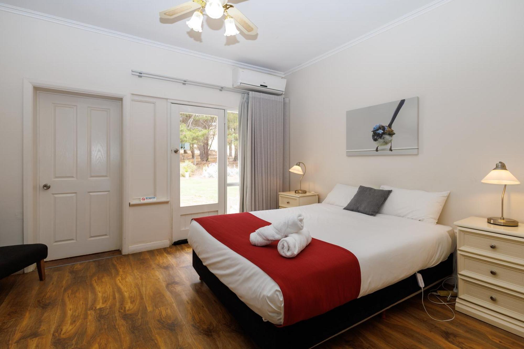 Big4 Cape Jervis Accommodation & Caravan Park Extérieur photo
